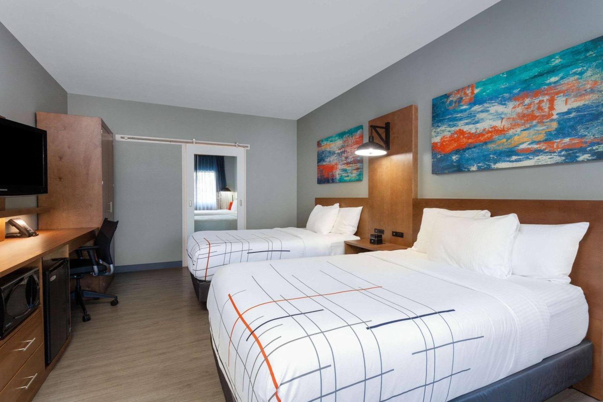 Double Room with Two Double Beds and Pool View - Non-Smoking